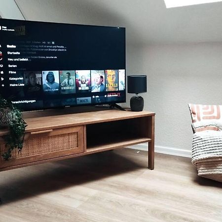 ארפורט Stylische Altstadtwohnung - Netflix - Smart Tv - Schlafsofa Fur 3 Personen מראה חיצוני תמונה